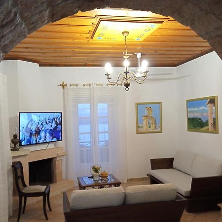 Traditional Stone Villa Olympia Viggla エクステリア 写真