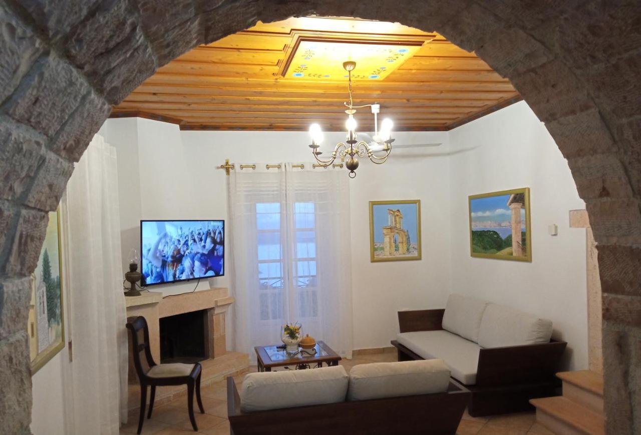 Traditional Stone Villa Olympia Viggla エクステリア 写真